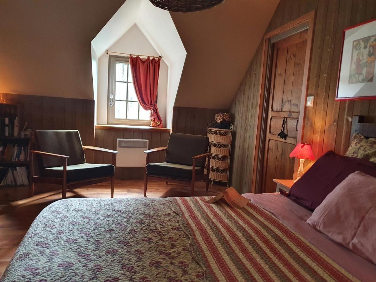 Le Triskelium Villa Landebaeron Exteriör bild