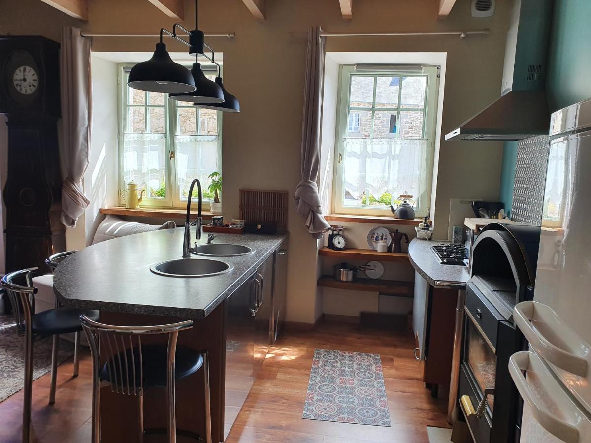 Le Triskelium Villa Landebaeron Exteriör bild