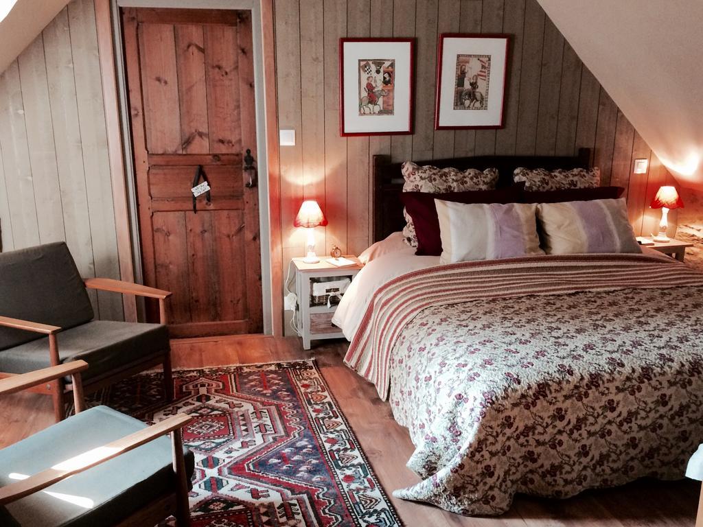 Le Triskelium Villa Landebaeron Exteriör bild